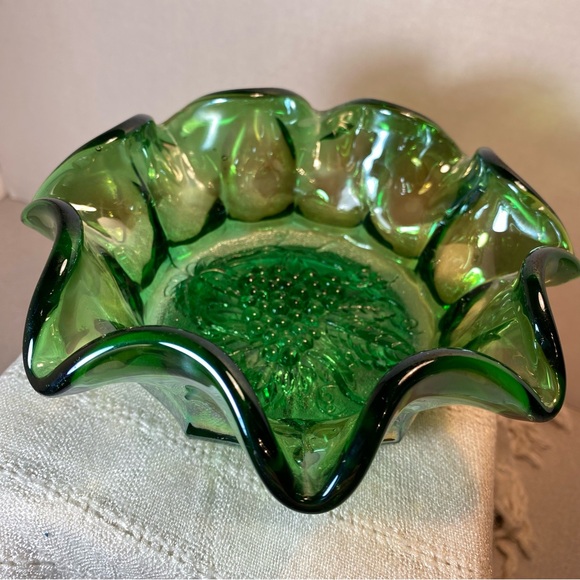 Imperial Carnival Green Glass Ruffled Bowl with Embossed Grape Pattern Vintage - Picture 6 of 10